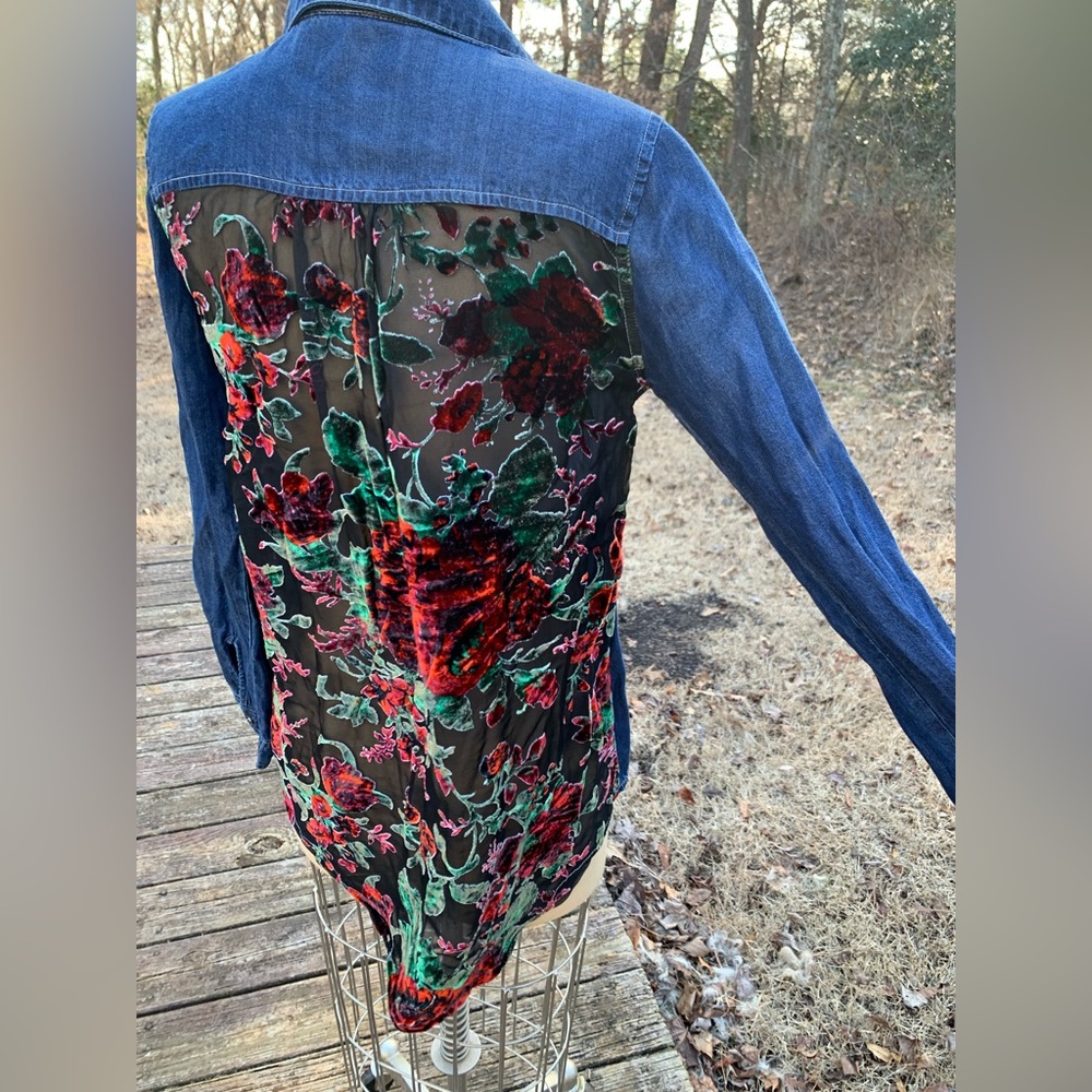 Floral Roses Burnout Velvet Denim Button-Up Shirt - Picture 8 of 14